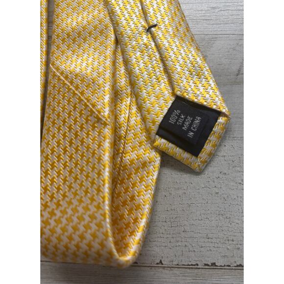 Paul Fredrick Vintage Blue and yellow 100% Silk Ties EUC - Picture 3 of 4